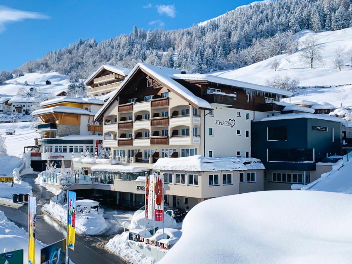Alpen-Herz Romantik & Spa - Adults Only Ladis Exterior foto