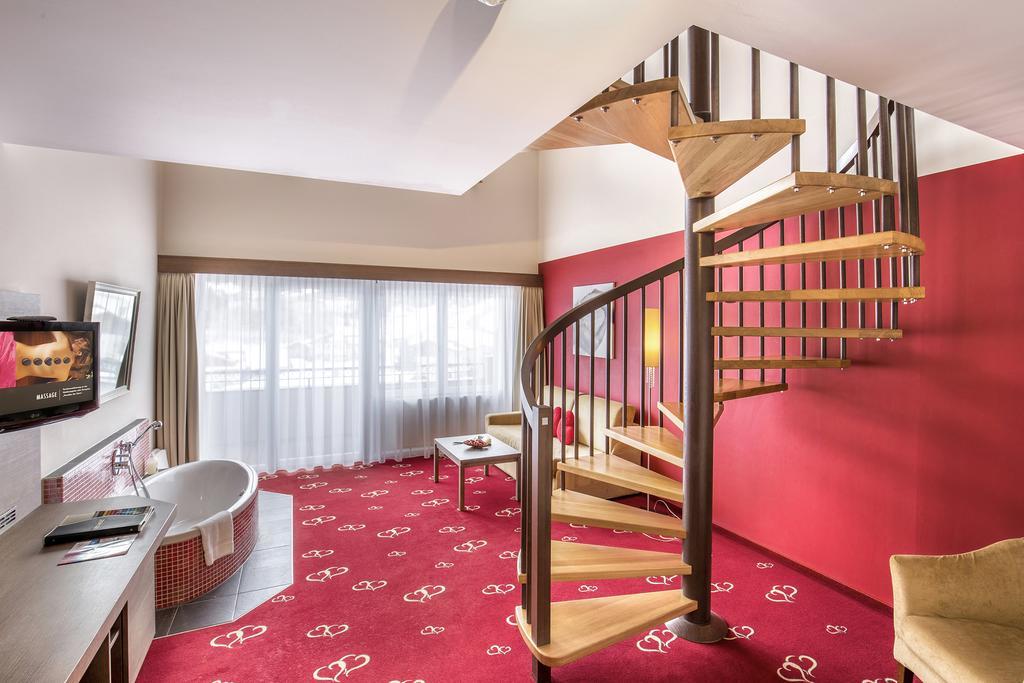 Alpen-Herz Romantik & Spa - Adults Only Ladis Exterior foto